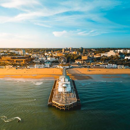 Stunning Beach Themed 2 Bed Apartment Bournemouth Kültér fotó