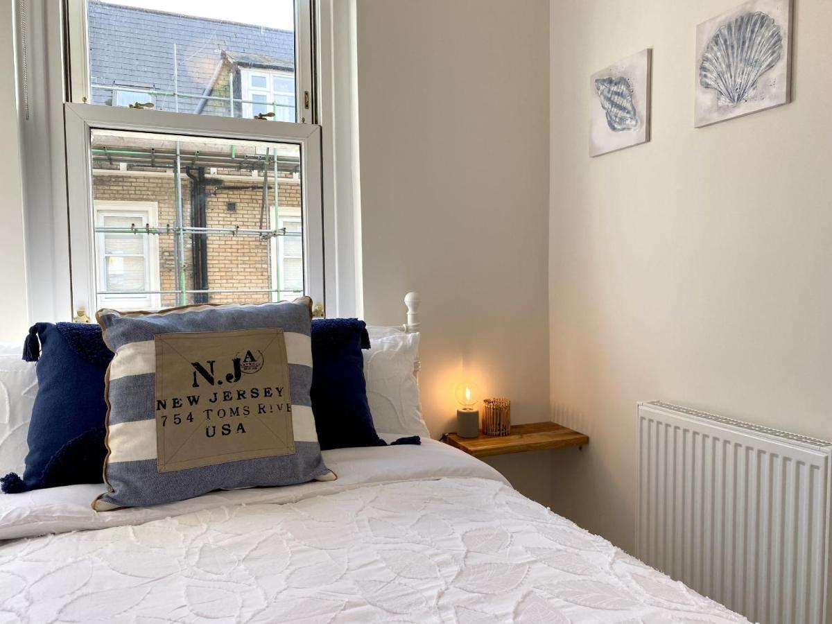 Stunning Beach Themed 2 Bed Apartment Bournemouth Kültér fotó