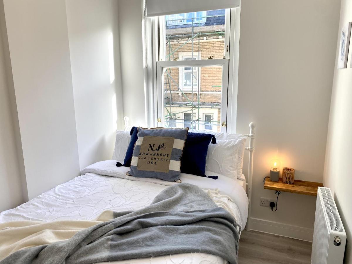 Stunning Beach Themed 2 Bed Apartment Bournemouth Kültér fotó